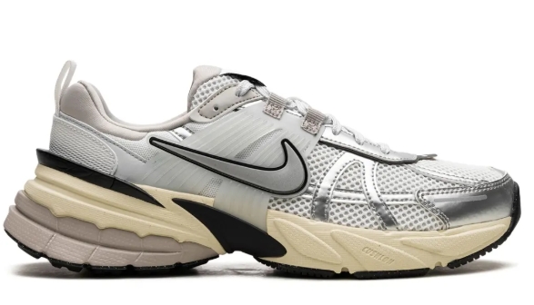 Nike V2K Run "White/Mettalic Silver" US4M/US5.5SW/Euro36