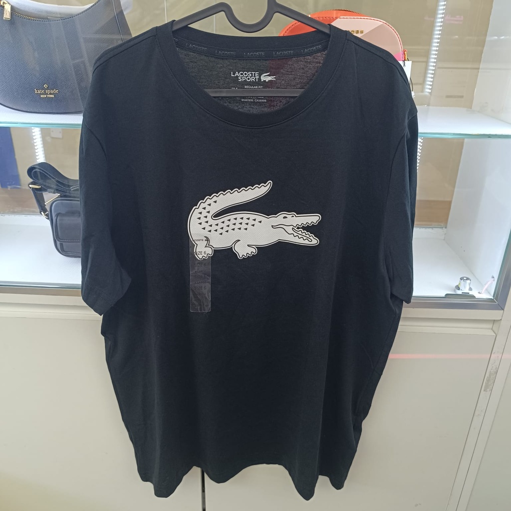 Lacoste White Print Black Extra Large T-Shirt Extra Large (تي شيرت لاكوست أبيض مطبوع أسود كبير جدًا)