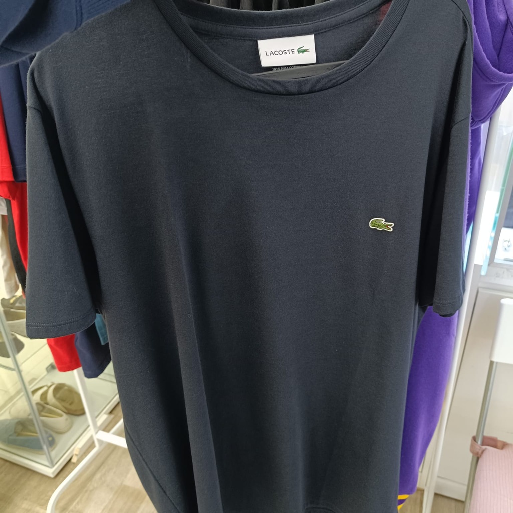 Lacoste T-shirt ''BLACK'' (MEDIUM) تيشيرت لاكوست أسود (مقاس متوسط)